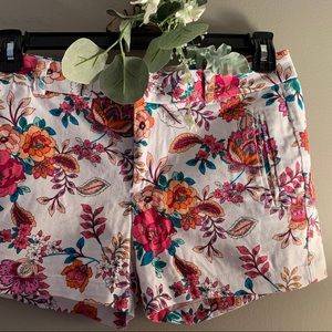 Vintage-Floral Chino Shorts 🌸💐🌼